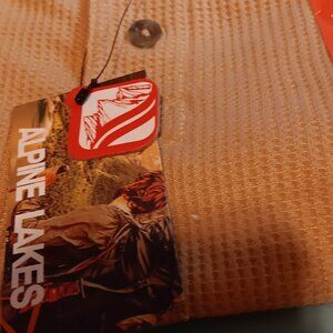 Alpine Lakes Mens XL Thermal Long sleeve shirt Tan NWT